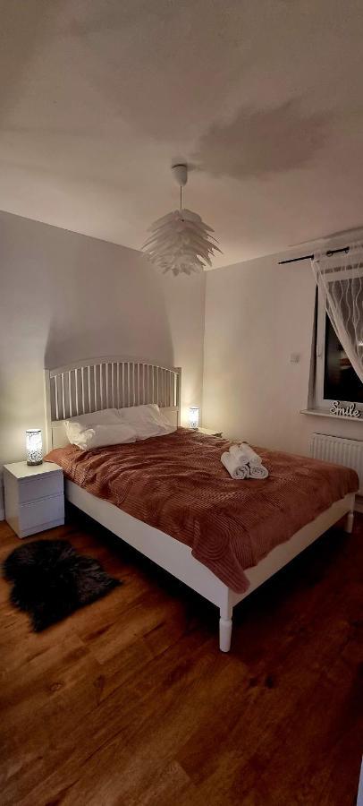 Apartament Soltysia Gora เยเลเนียกูรา ภายนอก รูปภาพ